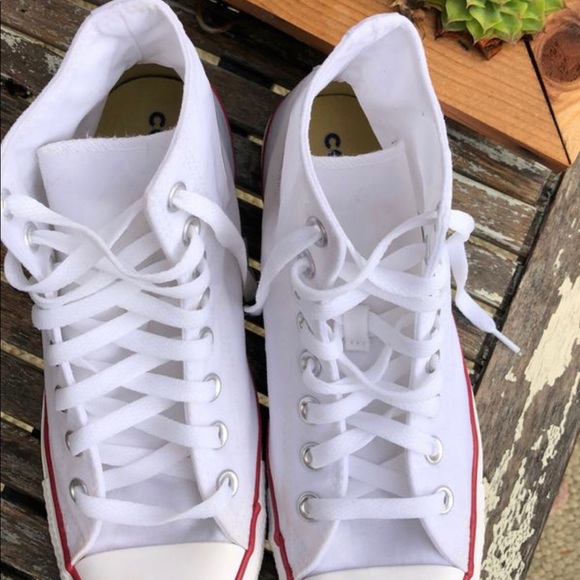 White Chuck Taylors Size 7 Men’s - Picture 2 of 2